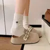 Mules Elegantes Versáteis Simples com Bico Fechado para Mulheres 2025 Outono e Inverno Novo Design de Nicho Chinelos Femininos com Bico Fechado