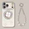 Funda con soporte de trébol de cuatro hojas adecuada para Apple 17 Pro Max, iPhone 15 con correa para la muñeca, 16 lujo ligero de alta gama 14 para mujer