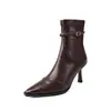 Elegantes e Levemente Sexy Salto Palito e Botas Skinny Inverno 2026 Salto Fino Salto Alto Bico Quadrado Pequeno Para o Trabalho Stretch Pele de Cordeiro Botas de Cano Curto Femininas