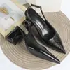 Zapatos de Salón Individuales de Estilo Europeo y Americano para Comercio Exterior Transfronterizo, Cómodos, Versátiles, Retro, de Punta Fina, con Tacones Gruesos y Correas Traseras, Zapatos de Tacón Alto, Sandalias de Punta Cerrada, Zapatos de Salón