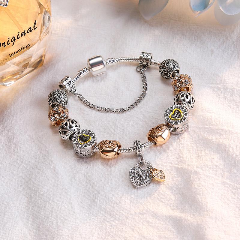 双心吊饰手链场景图1