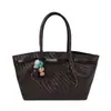 Bolso tote de gran capacidad con patrón tejido retro de moda para mujer, nuevo estilo verano 2026, bolso de hombro y axila para el día a día