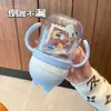 Taza de Agua Taza de Aprendizaje para Beber con Popote para Niños Taza Graduada para Bebé de un Año Botella de Agua Portátil Botella de Leche con Bola de Gravedad Linda
