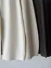 Pantalones de lana y acetato de pierna curva - adelgazantes, de cintura alta, casuales y con un diseño deconstruido