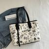 Lindo Casual Estampado de Oso Gran Capacidad 2024 Nuevo Simple Commuter Hombro Estudiante Bolso Tote de Mano para Mujer