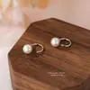 Ganchos de Orelha com Pérolas de Água Doce em Prata Pura S999 para Mulheres Retrô Francês Luxo Acessível Nicho de Luxo Argolas e Brincos Elegantes Atacado