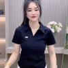 Camiseta de Manga Corta con Cuello Polo y Hombro Derecho de Diseño Europeo Talla Grande para Mujer Verano Nuevo Aspecto Adelgazante Top Cintura para Mujer