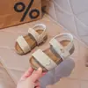 Sandalias para Niños Primavera y Verano Nuevo Estilo Coreano para Niñas Color Dopamina Zapatos de Playa para Niños Suela Suave Punta Abierta Zapatos para Bebé