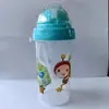 Copo plástico infantil portátil fofo com canudo atacado