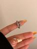 Anel estilo Chanel com zircônia micro cravada, elegante, personalizado com letra, celebridade da internet, ins, luxo leve, anel de alto senso, anel aberto