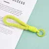 Lanyard de Felpa de Color Sólido para Teléfono Móvil Cuerda Corta para Muñeca Multicolor Llavero Creativo Cuerda Anti-Pérdida Lanyard para Funda de Teléfono Móvil Venta al por Mayor