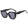 Gafas de Sol de Plástico Ligero Ojo de Gato Simples Anti-Luz Azul Lentes Planas Gafas de Sol de Moda Europeas y Americanas Montura de Gafas de Moda Clinker