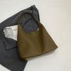 Bolsa Feminina Outono Nova Moda Simples Grande Capacidade Bolsa Axilar Bolsa de Ombro Feminina Cor Sólida Sacola Tote Commuter Moderna