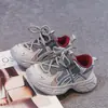 Zapatillas modernas y versátiles para niños, nueva colección otoño 2026: Zapatos para niños tipo Forrest Gump, de suela suave y antideslizantes, y zapatos casuales para exteriores para niñas