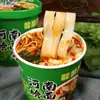 Macarrão Ensopado Henan em Copo, Macarrão Ensopado de Cordeiro Sem Cozinhar, Macarrão Instantâneo, Macarrão Largo, Atacado Caixa Fechada