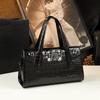 Bolsa Maternidade de Couro Genuíno Cravejada com Diamantes 2026, Bolsa de Ombro Novo Estilo para Mulheres de Meia-Idade, Bolsa de Mão, Bolsa Baguete Feminina