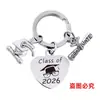 Colgante Llavero Acero Inoxidable Corazón Gorra de Graduación Transfronteriza Europea y Americana Temporada de Graduación 2026 Regalo Llavero de Metal Grabado
