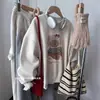 Sudadera con cuello redondo, gruesa, elegante, versátil, casual, holgada, con forro polar, estilo coreano, pintada a mano, de oso lindo, para mujer, nueva de Otoño e Invierno