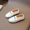 Zapatos de vestir individuales para niños 2026 Otoño Nuevo Moda Coreana Retro Zapatos Pequeños de Cuero Mocasines Slip-on para Niños Zapatos para Niños