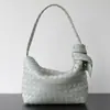 Bolsa Hobo Boston Almofada de Couro de Ovelha Artesanal de Nicho Luxuoso com Alça Larga para Ombro, Bolsa Feminina de Couro Genuíno para Uso no Ombro ou Transversal