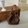 Bolso Tote de Gran Capacidad Transfronterizo para Viajes Diarios de Mujeres Nuevo Estilo Primavera 2026 Versátil de Moda Bolso de Hombro de Lujo Ligero Bolso de Axila