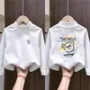 Roupa de Baixo Infantil Gola Alta Meia Outono/Inverno Novo Estilo Veludo Alemão Roupas de Outono para Meninos Top de Manga Longa Quente e Versátil para Crianças de Meia-Idade a Mais Velhas