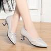 Zapatos Dropshipping 2025 Nuevo Estilo Cómodos Suela Blanda Versátiles Elegantes Zapatos de Cuero Verano Zapatos Individuales para Mujeres de Mediana Edad y Mayores