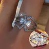 Anillo de Zirconia con Lazo Cruzado de Amazon, Nuevo Producto Más Vendido, Diseño de Nicho, Sensación de Alta Gama, Anillo Versátil
