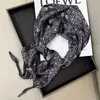Bufanda de Seda para Mujer Nueva Moda Triángulo Estampado Bufanda para Mujer Casual Versátil de Viaje Decorativa Bufanda para Cintura Pañuelo Multifuncional para la Cabeza