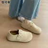 Zapatos de mujer estilo Birkenstock, de cuero genuino, con plataforma para aumentar altura, colección otoño 2026, mocasines sin cordones, estilo popular, diseño completamente cerrado