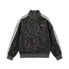 Nueva chaqueta de moda para hombre estilo streetwear americano con estampado de leopardo, que presenta un diseño único, detalles de rayas, un corte holgado y un cuello alto, en estilo japonés