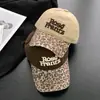 Gorra de Béisbol Retro de Moda Estilo Americano con Bordado de Letras Estampado de Leopardo para Hombres y Mujeres, Única y Versátil, Gorra de Pato Adelgazante