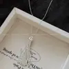Colar com Pingente Redondo de Flor em Resina Coreana Corrente de Clavícula Simples Versátil Retro Moda Nicho Colar de Alto Padrão