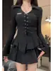 Camiseta Preta Elegante de Manga Longa com Decote V, Estilo Hot Girl para Mulheres no Outono e Inverno, Top Justo com Design Estiloso e uma Camada Base por Baixo