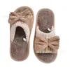 Directamente del Fabricante, Venta Caliente Transfronteriza Dropshipping, Pantuflas para el Hogar de Cuatro Estaciones con Lazo, Pantuflas Peludas para Hombre y Mujer al por Mayor