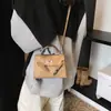 Bolsa de Mão Pequena Versátil Estilo Ins para Mulheres 2026 Nova Tendência Moda Bolsa Kelly Texturizada Outono e Inverno Bolsa Transversal