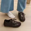 Cadarços de fita plana Sapatos Argan de sola plana Tênis de treino alemão feminino cor café 2026 moda outono tênis esportivos casuais femininos