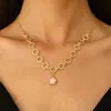 Pendientes de botón, anillo, pulsera, collar de Flor de la Suerte Europea y Americana, Juego de Joyería, Moda para Mujer, Juego de Cuatro Piezas, Joyería de Hierba de Cinco Pétalos