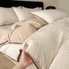 Juego de ropa de cama de cuatro piezas de jacquard de algodón puro con borde de concha de lujo, juego de ropa de cama para el hogar de tres piezas con sábana bajera de color liso para cama matrimonial
