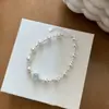 Pulseira Versátil Doce e Elegante para Mulheres em Azul Claro, Pulseira de Design de Nicho Estilo Ins, Joia Exquisita de Tendência de Luxo Leve