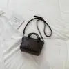 Bolso tejido para mujer Shuai Mi Jia, nuevo modelo principios de otoño 2026, bolso de mano elegante y moderno, bolso cruzado, bolso de hombro de nicho