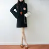 Vestido de malha 100% lã feminina com gola alta, design único, mangas sino e uma cor sólida versátil, perfeito para outono e inverno