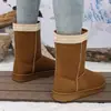 Colección de invierno 2026 transfronteriza: Botas de nieve abrigadoras, de caña corta, con suela gruesa y acolchadas para mujer, con suela suave, diseño cómodo, forro de felpa y disponibles en tallas extras.