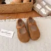 Zapatos de princesa dulces y bonitos para niñas, nueva colección primavera 2026, zapatos de piel para niños con suelas suaves de gamuza, merceditas versátiles para bebés, perfectos para actuaciones