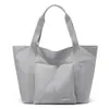 Bolsa de Ombro Tote Grande Capacidade para o Dia a Dia da Raposa Colorida É uma Bolsa de Mão Fashion, Versátil, Simples e Casual