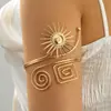 Pulseira Elegante Floral Aberta Estilo Transfronteiriço Europeu e Americano para Mulheres, Pulseira de Pétalas da Moda Verão Novo Estilo de Rua com Senso de Design