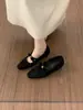 Primeiro Encontro com os Sapatos Mary Jane de Ballet Quadrados de Camurça Vintage, Novo Estilo Coreano de Salto Anabela para o Trabalho, Primavera 2026