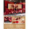 Decoración de Mesa para Banquete de Compromiso Estilo Chino Nuevo Rojo y Dorado en Tablero Kt, Flores Artificiales Sencillas y de Alta Gama, Juego Completo para Decoración de Hotel con Sentido de Ceremonia