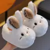 Chinelos de algodão infantis para outono e inverno para meninos e meninas, quentes, de pelúcia, antiderrapantes, para uso doméstico, pai-filho, criança pequena, bebê, sapatos de algodão com calcanhar fechado