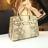 Nova Bolsa de Mão para o Dia a Dia 2026, Bolsa Birkin de Couro Fashion de Luxo Leve, Bolsa Grande com Alça de Ombro e Transversal para Mães de Meia-Idade